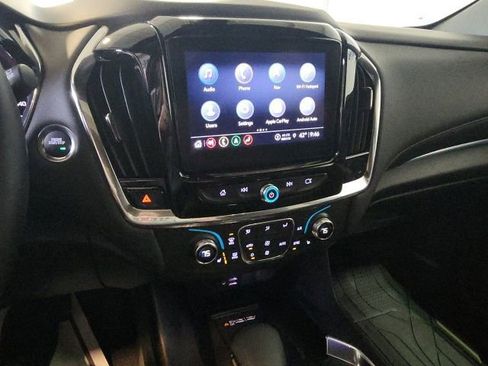 Used 2023 Chevrolet Traverse RS w/ LPO, Floor Liner Package image 32