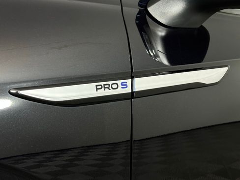 Used 2023 Volkswagen ID.4 Pro S image 13