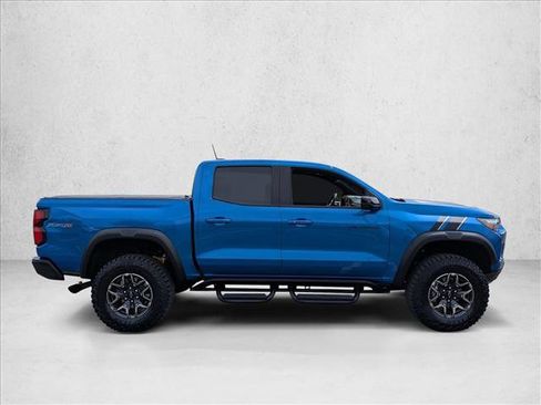 Used 2024 Chevrolet Colorado ZR2 w/ Technology Package AWD/4WD image 4