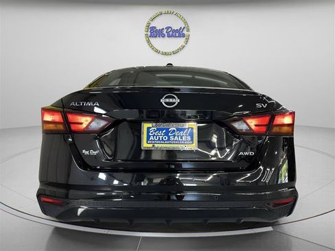 Used 2024 Nissan Altima 2.5 SV AWD/4WD image 4