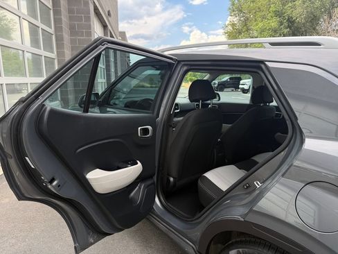 Used 2023 Hyundai Venue SEL w/ Cargo Package FWD image 30