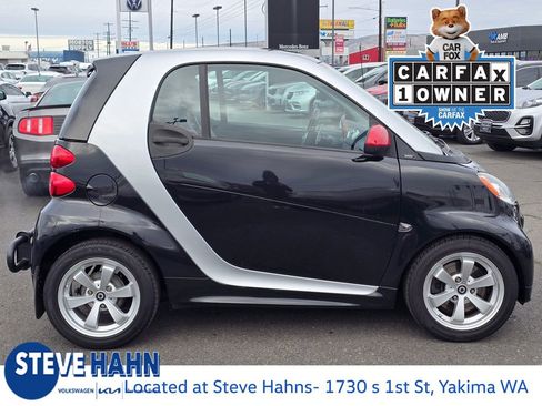 Used 2013 smart fortwo passion image 6