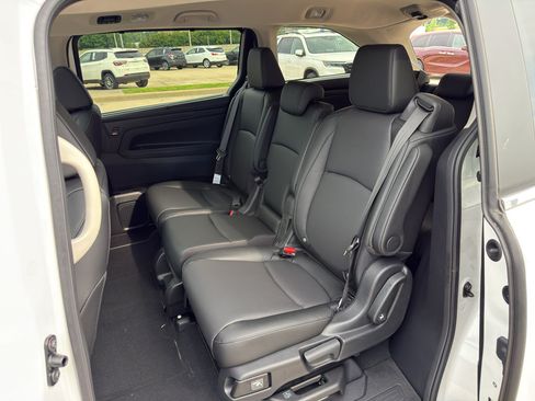 New 2026 Honda Odyssey EX-L image 16