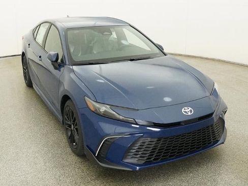 New 2026 Toyota Camry SE FWD image 14