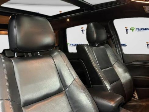 Used 2021 Jeep Grand Cherokee Limited w/ Sun & Sound Group image 10