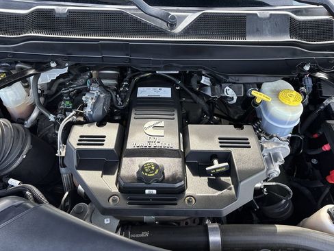 Used 2022 RAM 3500 Limited image 9