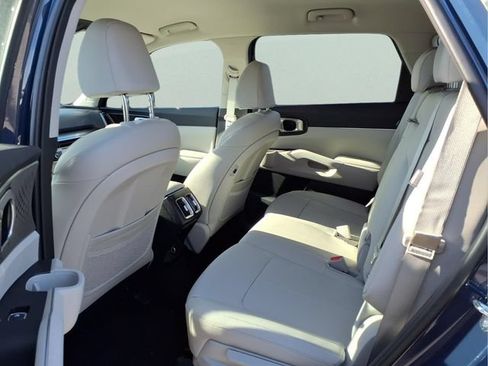 New 2026 Kia Sorento S AWD/4WD image 17