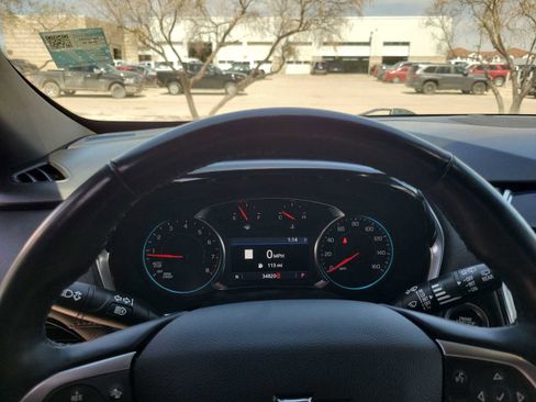 Used 2023 Chevrolet Traverse RS image 14