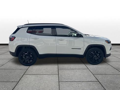 New 2026 Jeep Compass Latitude image 6