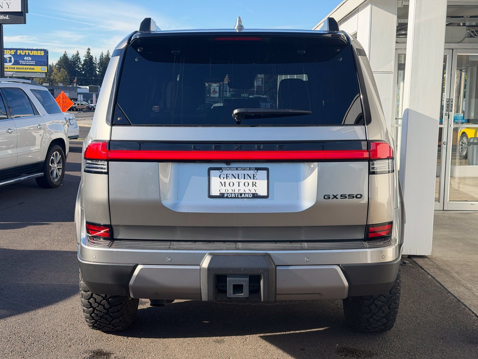 Used 2024 Lexus GX 550 AWD/4WD image 4