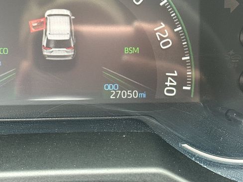 Used 2025 Toyota RAV4 XLE Premium w/ Weather Package AWD/4WD image 17