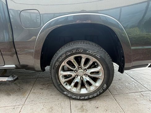 Used 2022 RAM 1500 Laramie w/ Sport Appearance Package AWD/4WD image 10