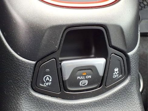Used 2017 Jeep Compass Trailhawk w/ Navigation Group AWD/4WD image 8