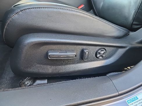 Used 2018 Honda Accord Touring image 12