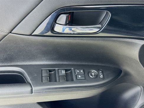Used 2013 Honda Accord Sport image 21