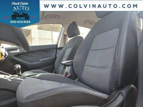 Used 2017 Kia Forte LX w/ LX Popular Package FWD image 7