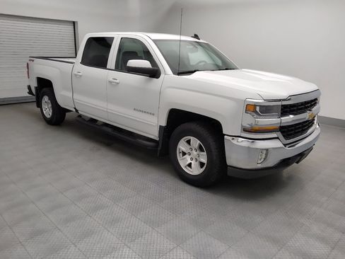Used 2017 Chevrolet Silverado 1500 LT w/ Trailering Package AWD/4WD image 11