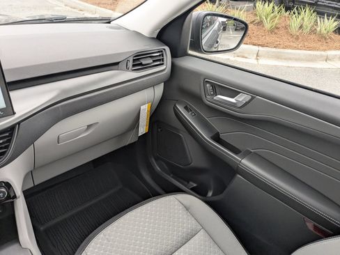 New 2026 Ford Escape Active w/ Active Premium Tech Pack FWD image 19