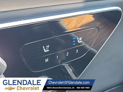 Used 2025 Mercedes-Benz GLC 300 image 29