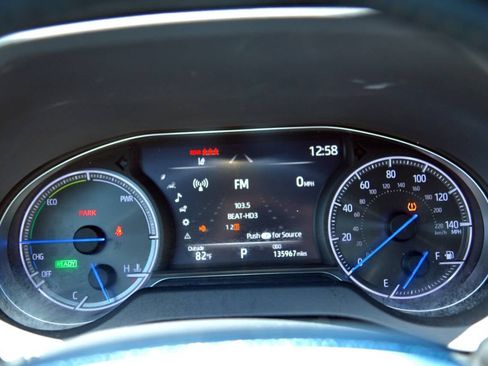 Used 2021 Toyota Venza XLE w/ Softex Package image 23