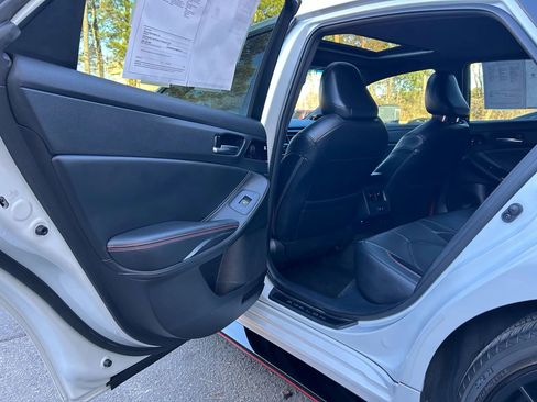 Used 2021 Toyota Avalon TRD image 27