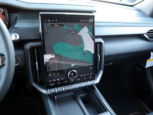 New 2026 GMC Acadia AT4 image 13