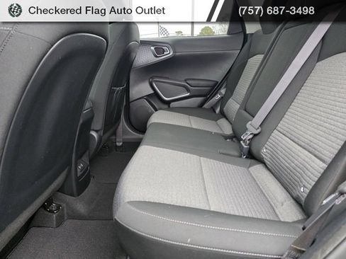 Used 2023 Kia Soul EX image 38