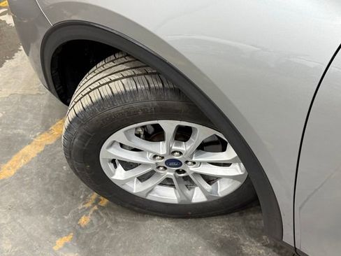 Used 2022 Ford Escape SE w/ Convenience Package image 40