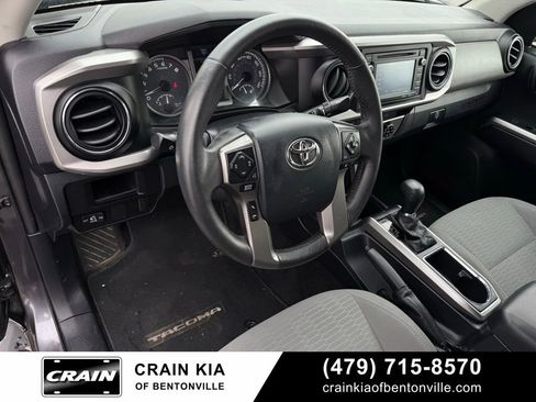 Used 2017 Toyota Tacoma SR5 w/ Tow Package image 10