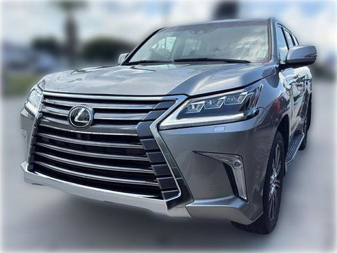 Used 2020 Lexus LX 570 4WD w/ Luxury Package image 3