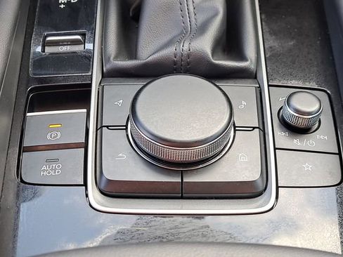 Certified 2025 MAZDA MAZDA3 s Sport image 30