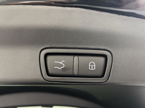 New 2025 Alfa Romeo Stelvio Sprint image 8