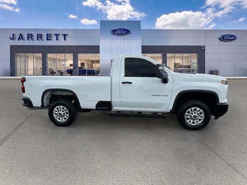 Used 2025 Chevrolet Silverado 3500 W/T AWD/4WD image 10