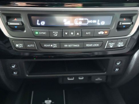 Used 2026 Honda Ridgeline Black Edition image 18