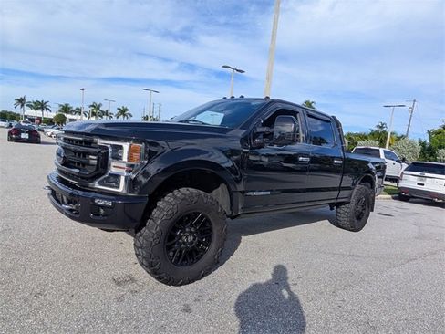 Used 2020 Ford F350 Platinum w/ FX4 Off-Road Package image 3