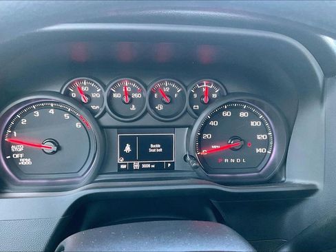 Used 2025 Chevrolet Silverado 1500 W/T w/ Trailering Package image 9