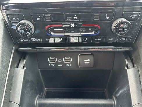 Certified 2025 Jeep Grand Cherokee Limited w/ MOPAR Finishing Package image 34