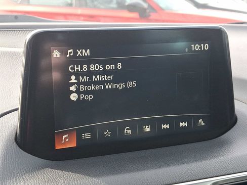 Used 2018 MAZDA MAZDA3 Grand Touring image 18