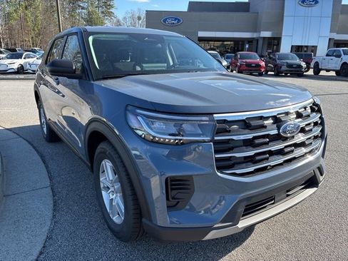 New 2026 Ford Explorer Active image 2