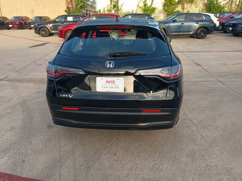 Used 2025 Honda HR-V LX image 10