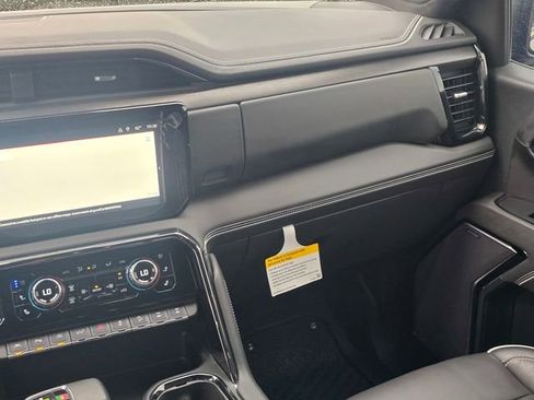 Used 2023 GMC Sierra 1500 AT4X AWD/4WD image 18