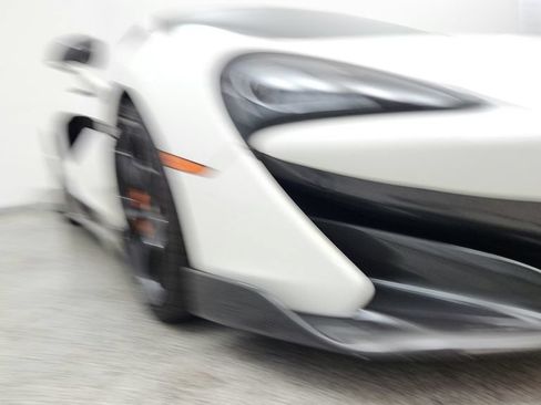 Used 2019 McLaren 600LT RWD image 14