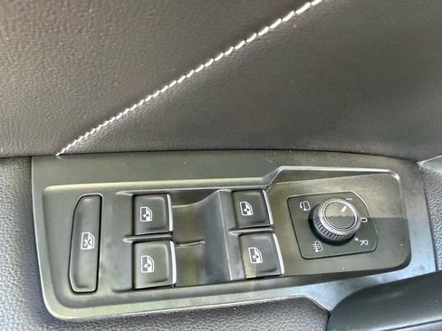 Used 2024 Volkswagen Tiguan SEL R-Line AWD/4WD image 84