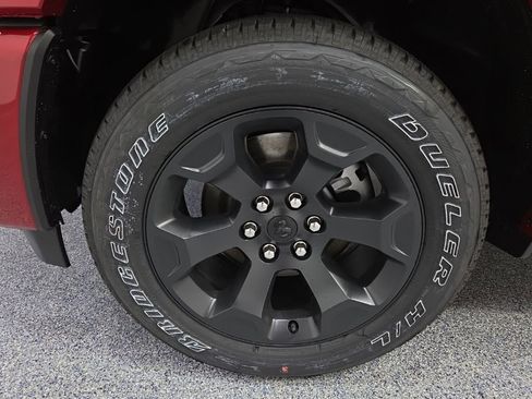 New 2026 RAM 1500 4x4 Crew Cab image 44