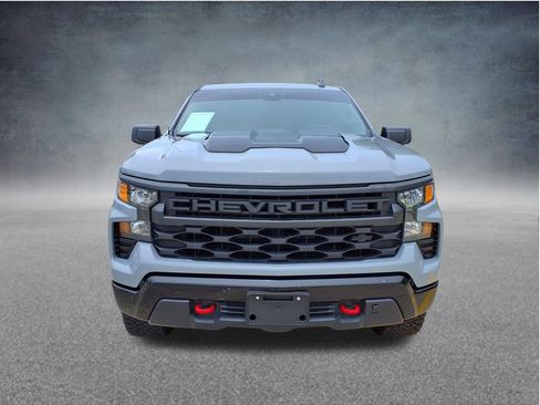 Used 2024 Chevrolet Silverado 1500 Custom Trail Boss w/ LPO, Dark Essentials Package AWD/4WD image 2