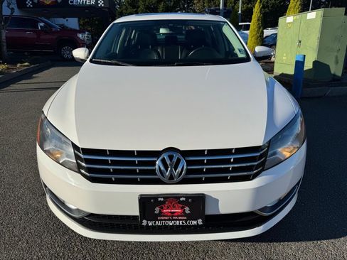 Used 2013 Volkswagen Passat TDI SEL Premium image 8