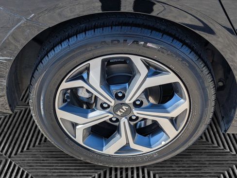 Used 2021 Kia Forte LXS image 23