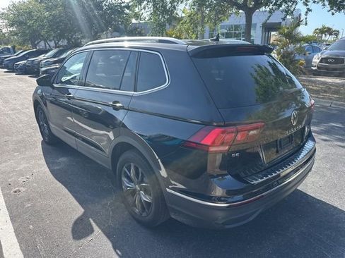 Used 2023 Volkswagen Tiguan SE image 4