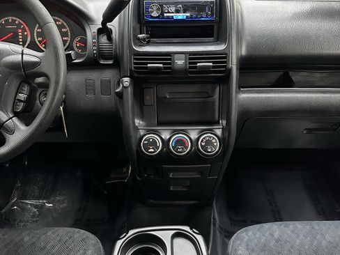 Used 2005 Honda CR-V LX image 23