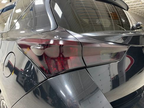 Used 2017 Toyota Corolla iM image 8